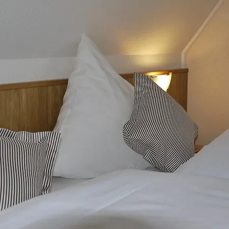 게스트하우스 Zur Post 3*