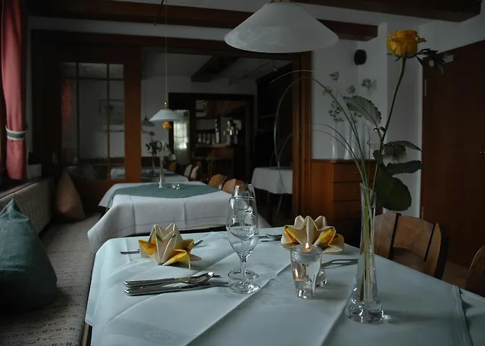 Zur Post Πανσιόν